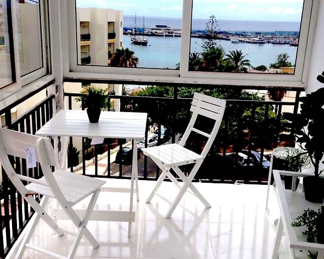 Rosamar 401 Amazing Views location